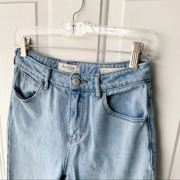 PacSun Denim - PacSun Mom Jeans 26 minor flaws